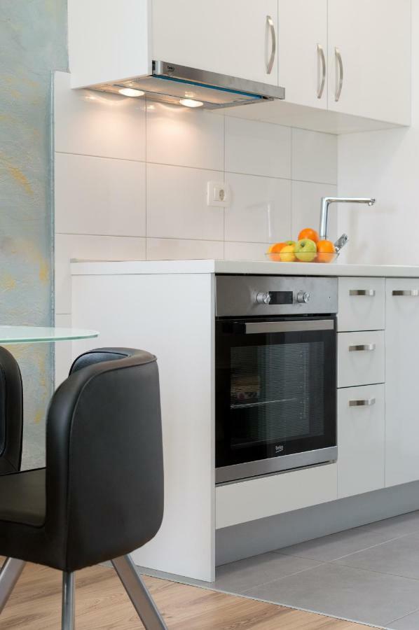 Boutique Wind Rose Apartment By The Beach بودْسْتغانا المظهر الخارجي الصورة