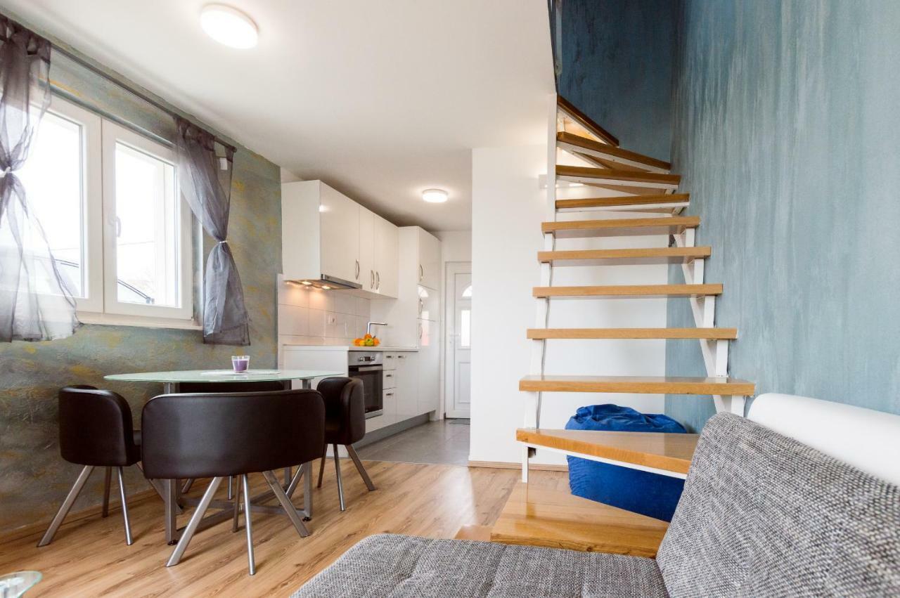 Boutique Wind Rose Apartment By The Beach بودْسْتغانا المظهر الخارجي الصورة